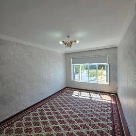 Мир 1 9/3 этаж 1 комнат