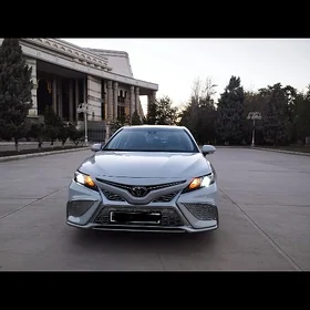 Toyota Camry 2023