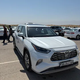 Toyota Highlander 2022