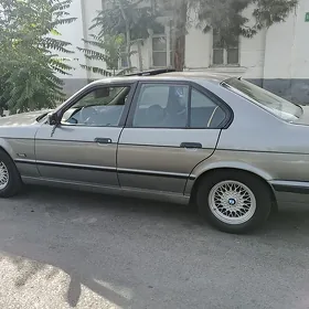 BMW 525 1990