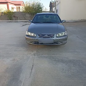 Toyota Camry 1999
