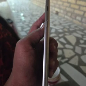 samsung j8