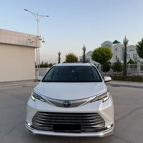 Toyota Sienna 2021