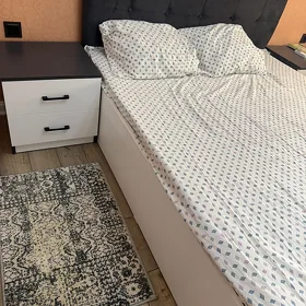 Spalny mebel