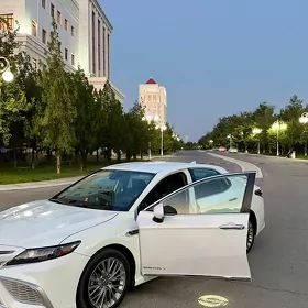 Toyota Camry 2023