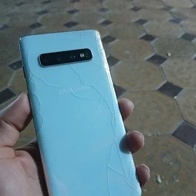 Samsung S10