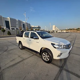 Toyota Hilux 2021