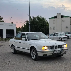 BMW 525 1989
