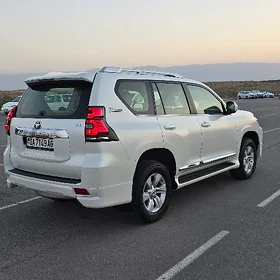 Toyota Land Cruiser Prado 2022