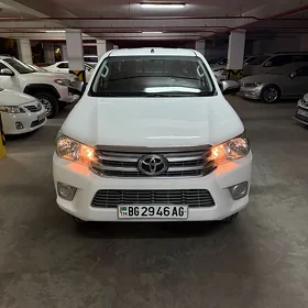 Toyota Hilux 2021