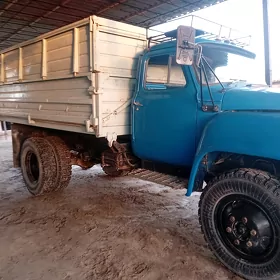 Gaz 53 1990