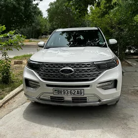 Ford Explorer 2024