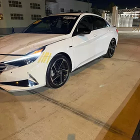 Hyundai Elantra 2021