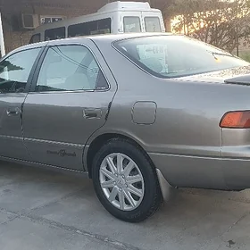 Toyota Camry 1999