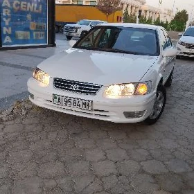 Toyota Camry 2000