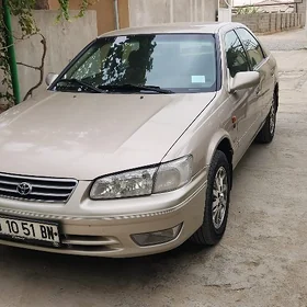 Toyota Camry 1999