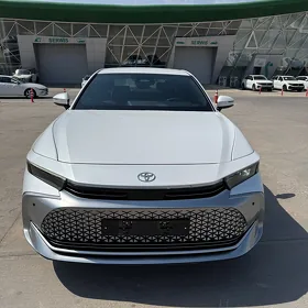 Toyota Crown 2023