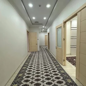 Срочно Чехова 8эт 4ком 200м²