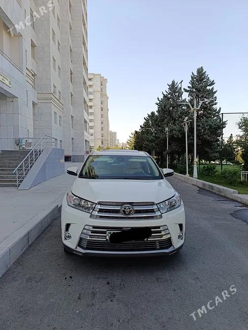 Toyota Highlander 2019 - 1