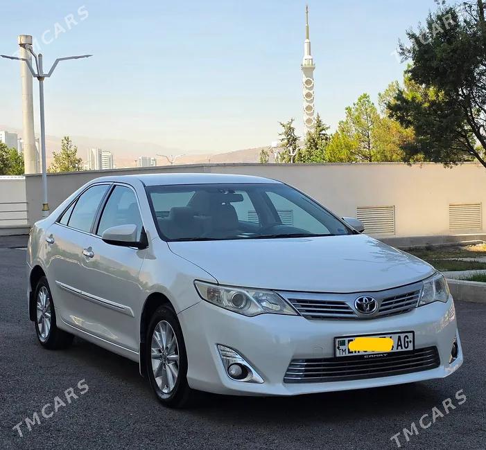 Toyota Camry 2012 - 1