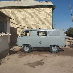 UAZ Profi 1987