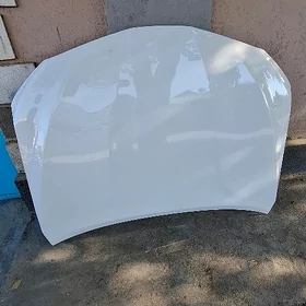 camry kapot