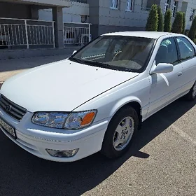 Toyota Camry 2000