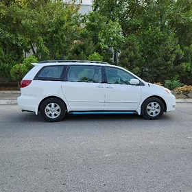 Toyota Sienna 2005