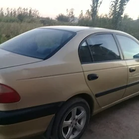 Toyota Avensis 2002