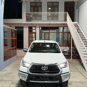 Toyota Hilux 2026