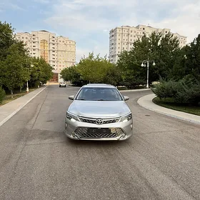 Toyota Camry 2018