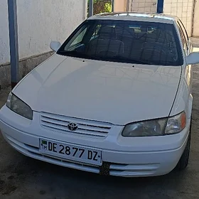 Toyota Camry 1999