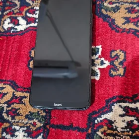 REDMI 8
