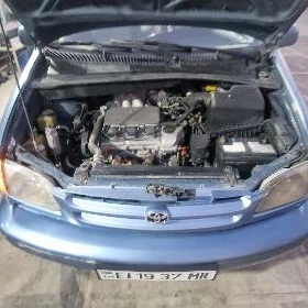 Toyota Sienna 2000
