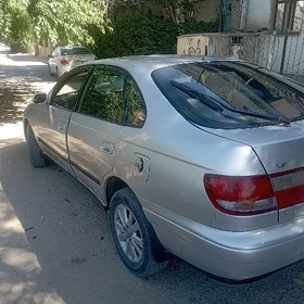Toyota Carina 1992