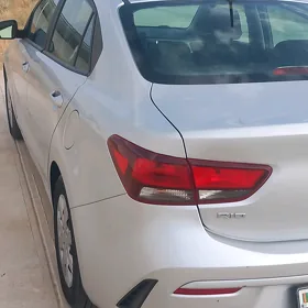 Kia Rio 2022
