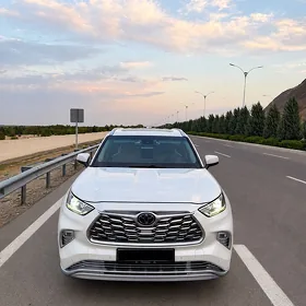 Toyota Highlander 2020