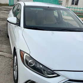 Hyundai Elantra 2018