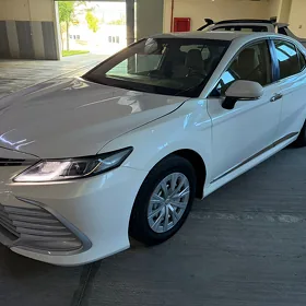 Toyota Camry 2023