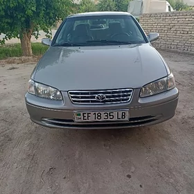 Toyota Camry 2001