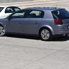 Opel Signum 2005