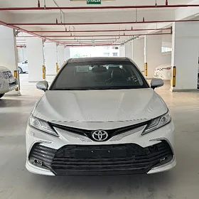 Toyota Camry 2023