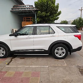 Ford Explorer 2023