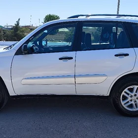 Toyota RAV4 2001