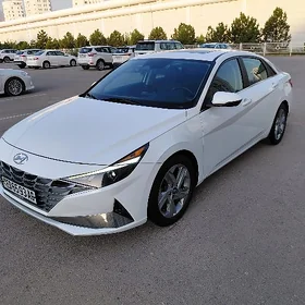 Hyundai Elantra 2021