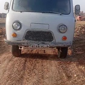 UAZ Profi 1993