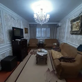 10 мкр 2ком 1этаж