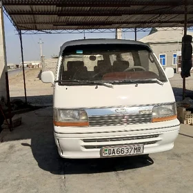 Toyota Hiace 1992