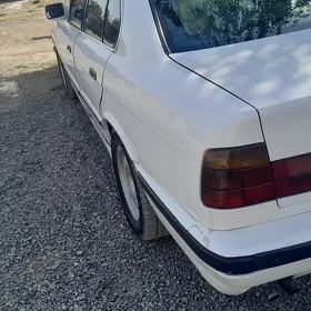 BMW 525 1989