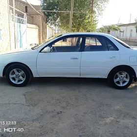 Toyota Carina 1995